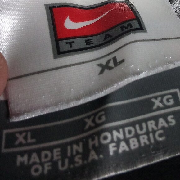 Vintage Nike Oregon Ducks Football Mid Swoosh T-Shirt Travis Scott - Picture 3 of 7